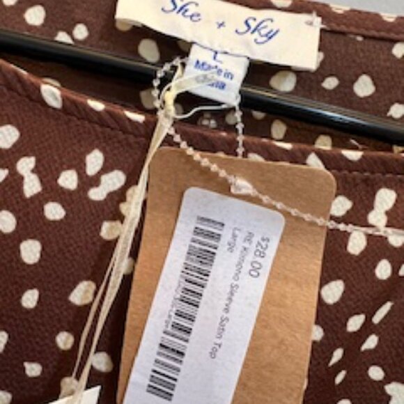 She & Sky Kimono Sleeve Satin Top, Size Large, NEW - Picture 5 of 7